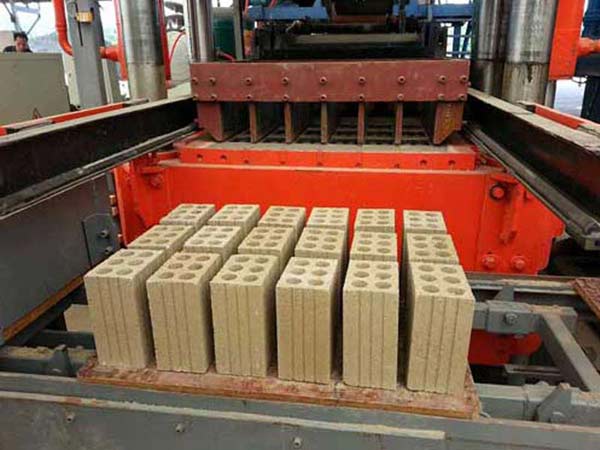靜壓空心磚機