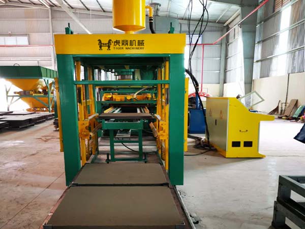 仿石地磚設(shè)備 仿石地磚設(shè)備