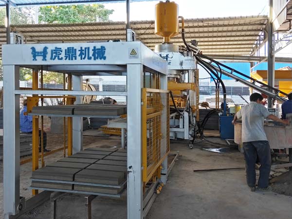 PC仿石制磚機(jī) PC仿石制磚機(jī)